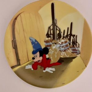 Disney Fantasia "WIZARDRY GONE WILD" Mickey Mouse Collector Plate